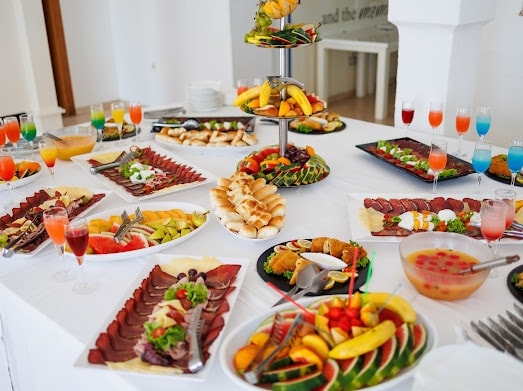 Svadbeni salon - Raskošan buffet